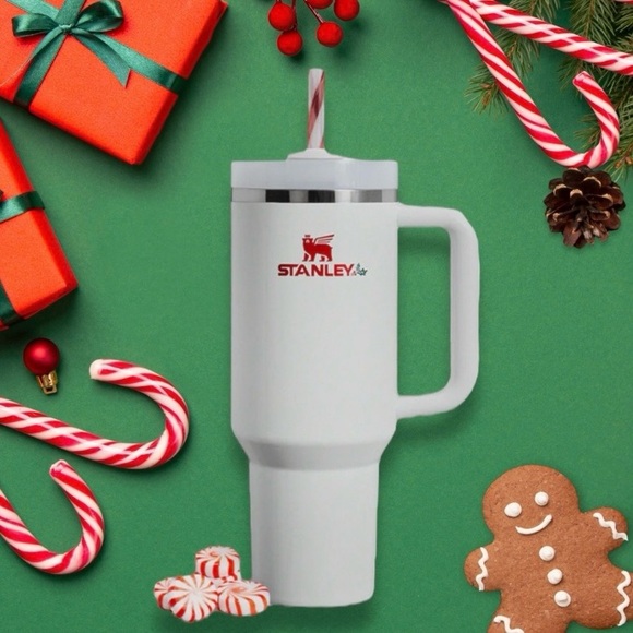 NWT New Stanley 40 Oz. Quencher H2.0 Tumbler TWISTED MISTLETOE - Picture 9 of 9